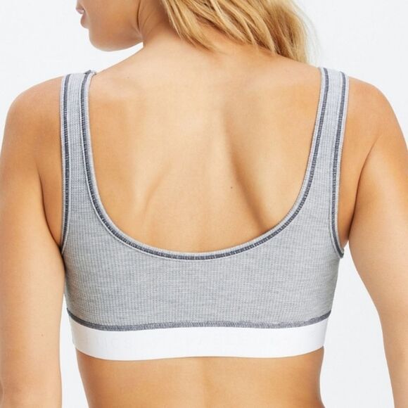Women's Fabletics Grey Waffle Knit Lounge Bra Medium - Picture 2 of 8